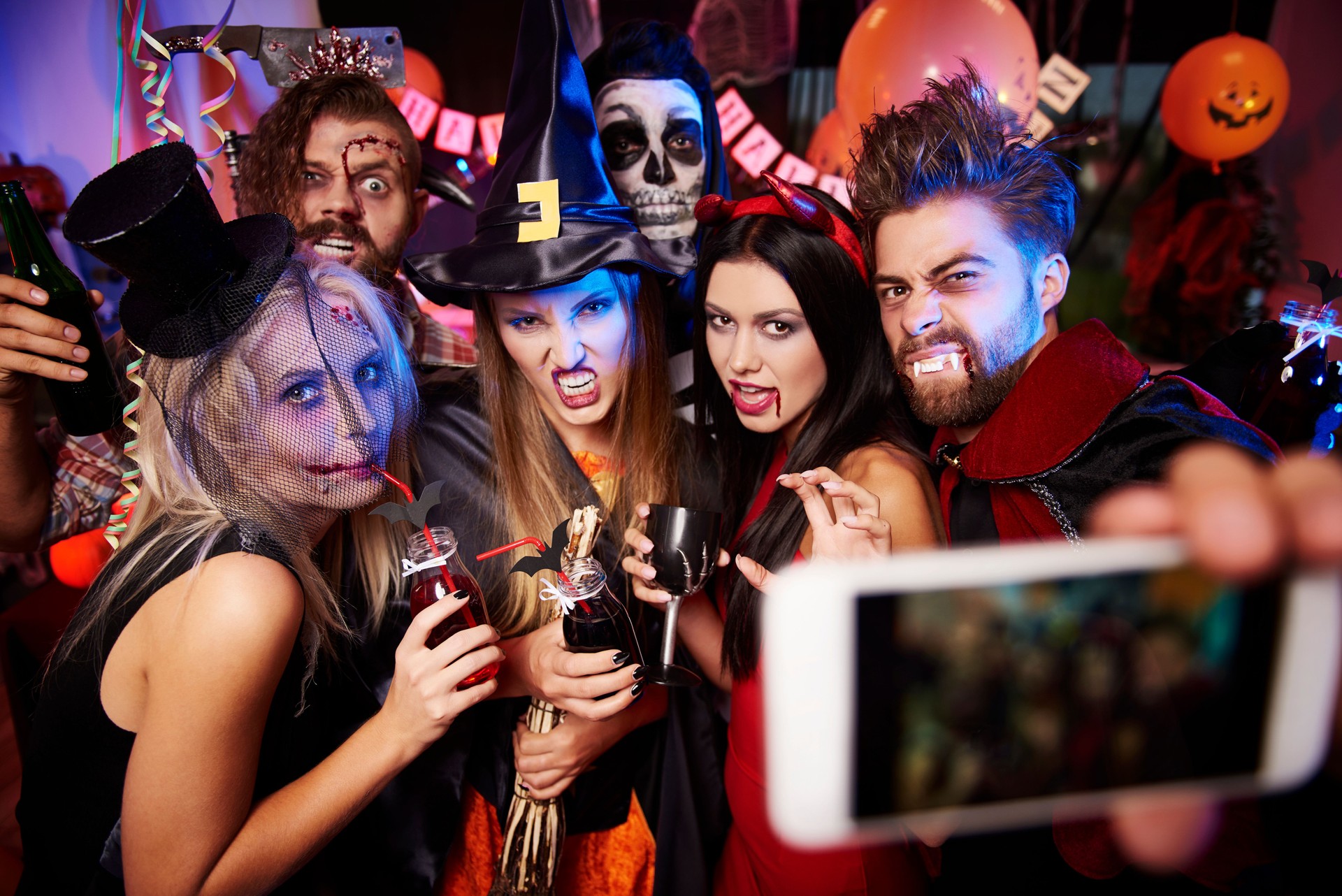 Spooky friends posing on the selfie